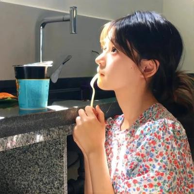 少女的心声海报